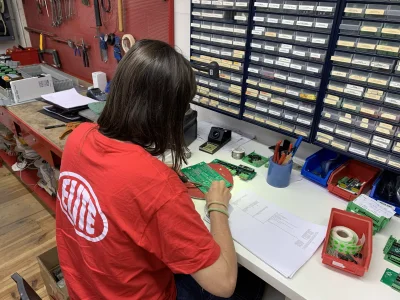 ELITE%20soldadura%20de%20placas%20electro%CC%81nicas